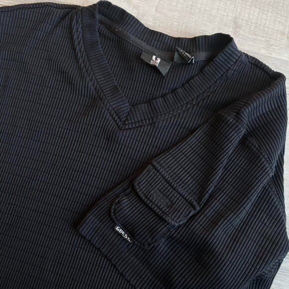 2000s Guess Ribbed Nylon Cargo Pocket Tee - Picture 2 of 6